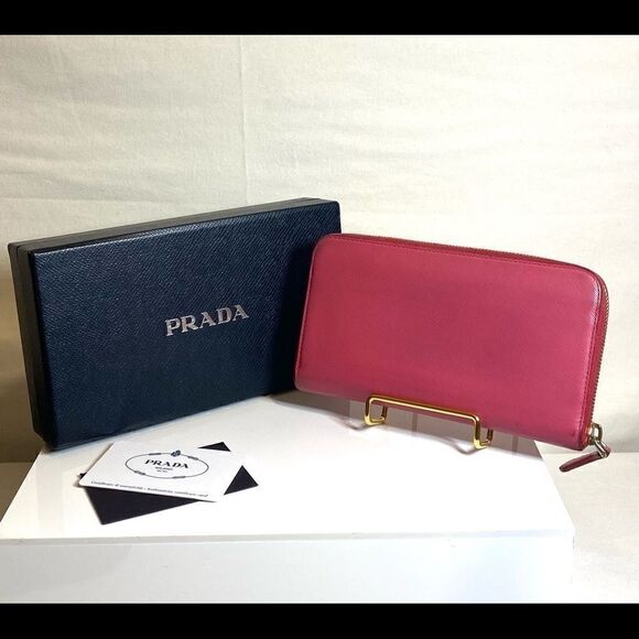 Authentic Prada Saffiano Zippy Wallet - Picture 2 of 11